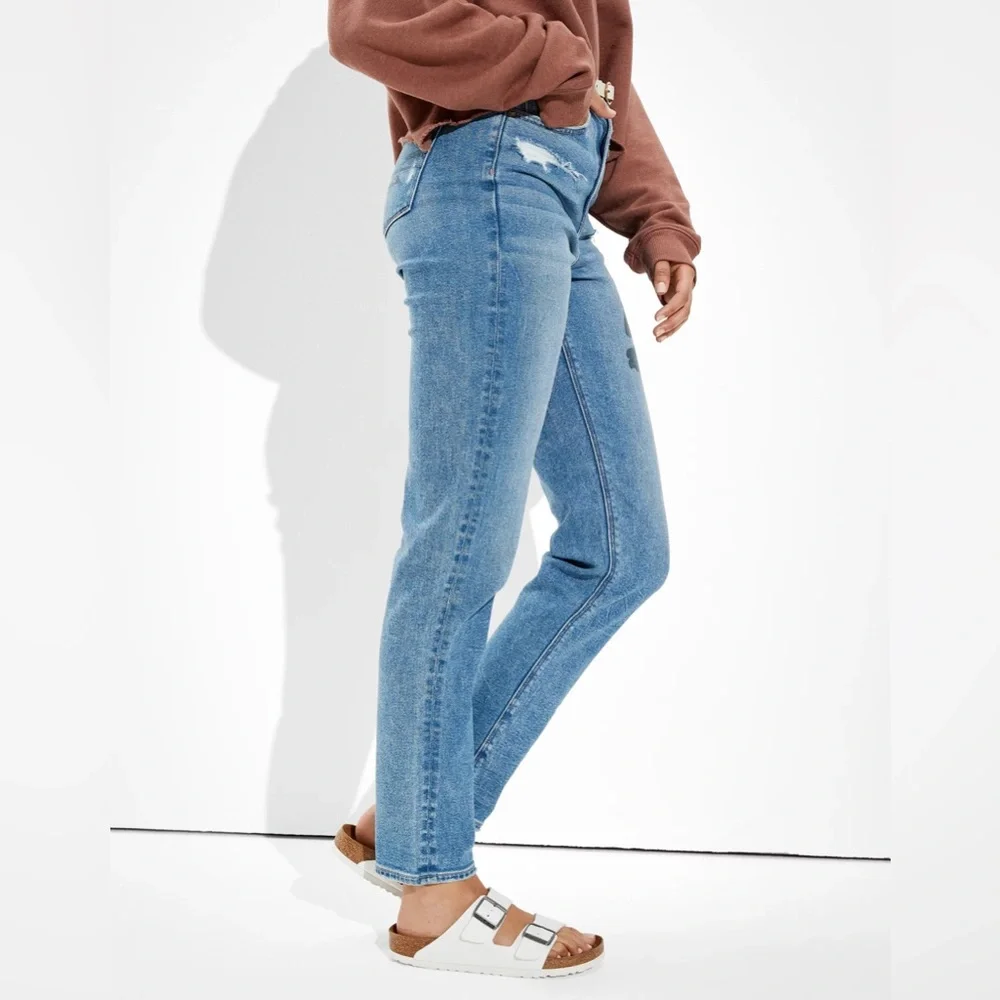 American Eagle Outfitters Stretch Mom Jean